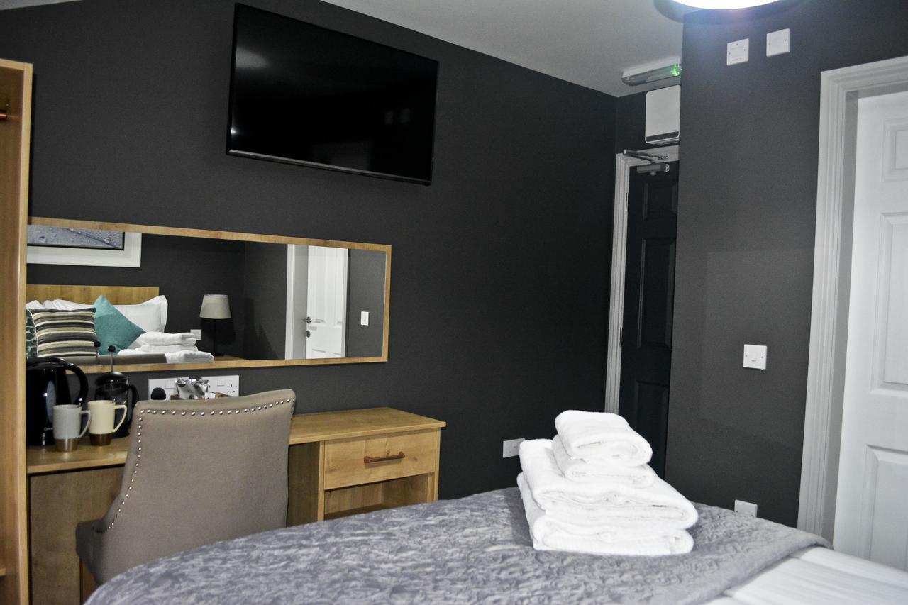The Ugly Duckling Bed and Breakfast Telford Buitenkant foto